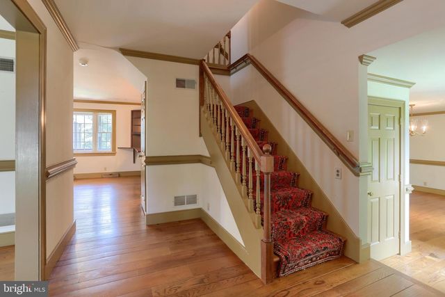 1111 BEAR CREEK RD, Elizabethtown, PA 17022