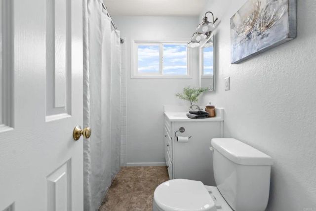 9048 Willowgrove Place, Santee, CA 92071