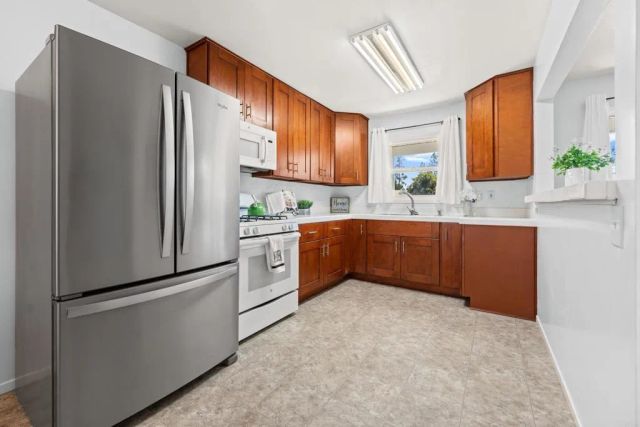 9048 Willowgrove Place, Santee, CA 92071