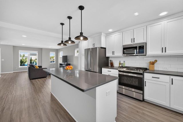 2569 Wildcat Drive, Fitchburg, WI 53711