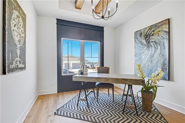 22141 W 94th Terrace, Lenexa, KS 66220