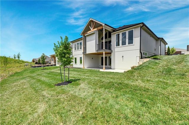 22141 W 94th Terrace, Lenexa, KS 66220