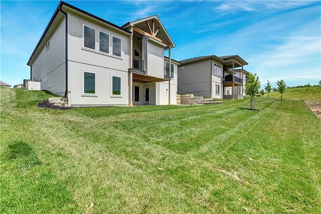 22141 W 94th Terrace, Lenexa, KS 66220