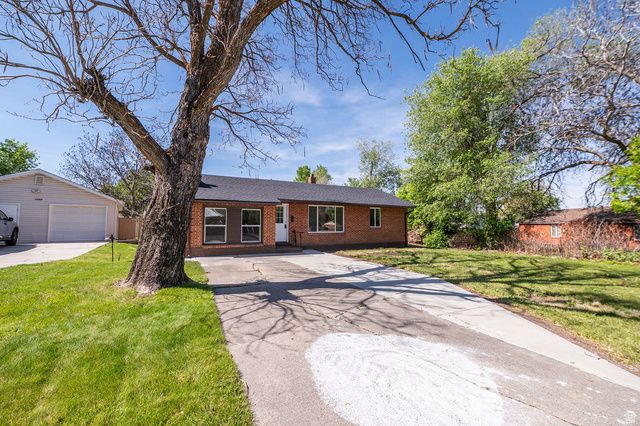 1115 E COLLINS BLVD, Ogden, UT 84404