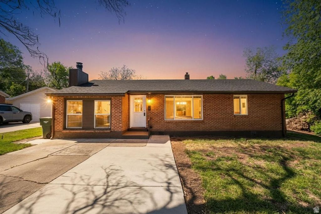 1115 E COLLINS BLVD, Ogden, UT 84404