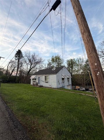 2200 Orchard Hill Rd, Jefferson Hills, PA 15332