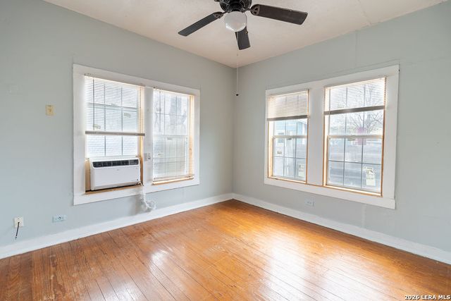 703 E Highland, San Antonio, TX 78210