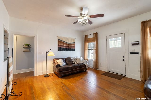 703 E Highland, San Antonio, TX 78210