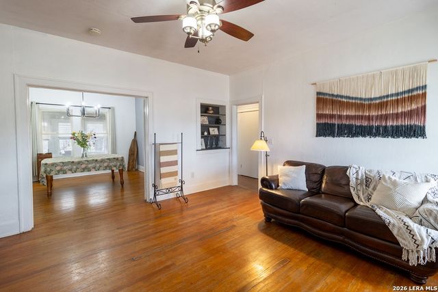 703 E Highland, San Antonio, TX 78210