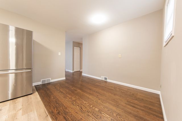 1609 Meridian Street, Columbus, IN 47201