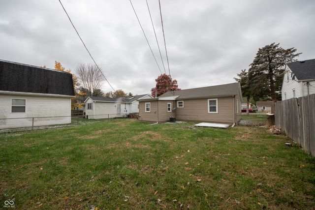 1609 Meridian Street, Columbus, IN 47201