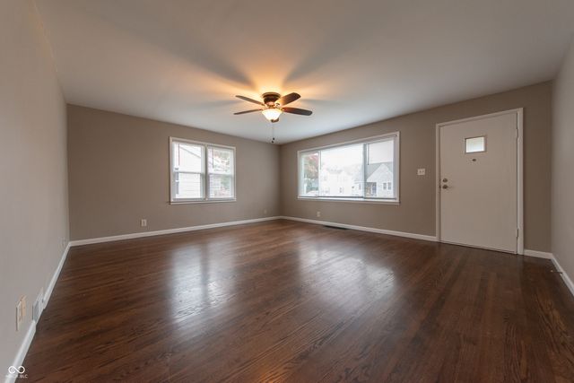 1609 Meridian Street, Columbus, IN 47201