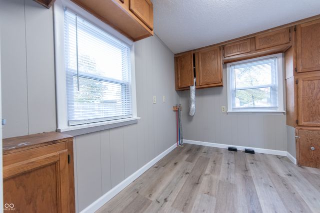 1609 Meridian Street, Columbus, IN 47201