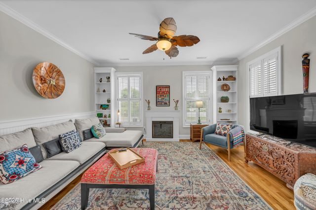 205 Silver Sloop Way, Carolina Beach, NC 28428
