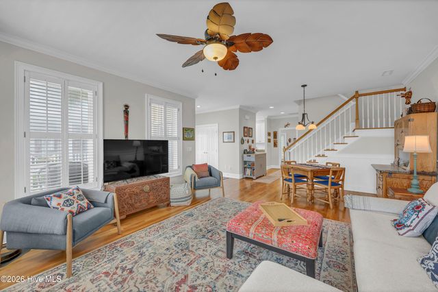 205 Silver Sloop Way, Carolina Beach, NC 28428