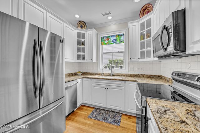 205 Silver Sloop Way, Carolina Beach, NC 28428
