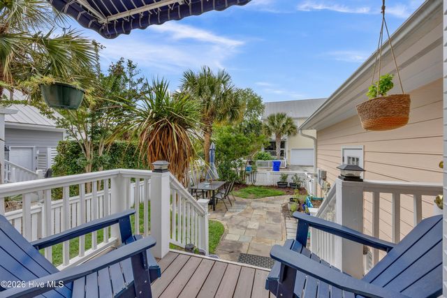 205 Silver Sloop Way, Carolina Beach, NC 28428