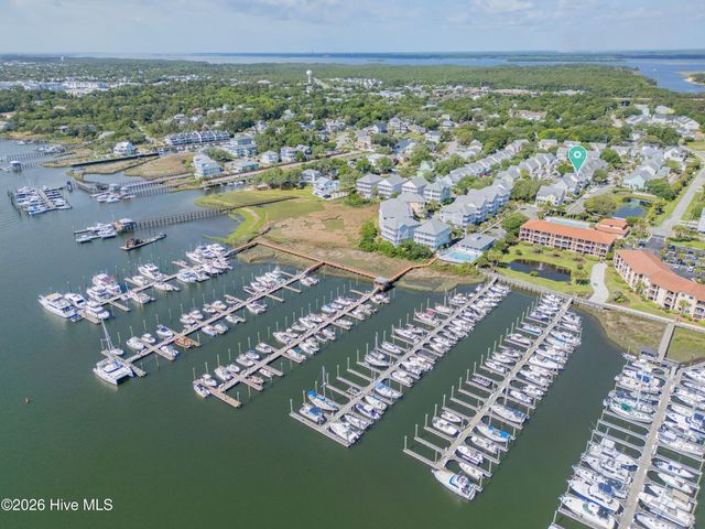 205 Silver Sloop Way, Carolina Beach, NC 28428