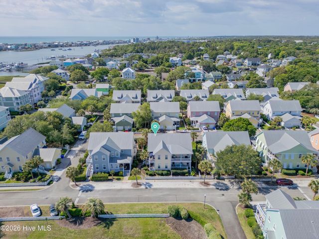 205 Silver Sloop Way, Carolina Beach, NC 28428