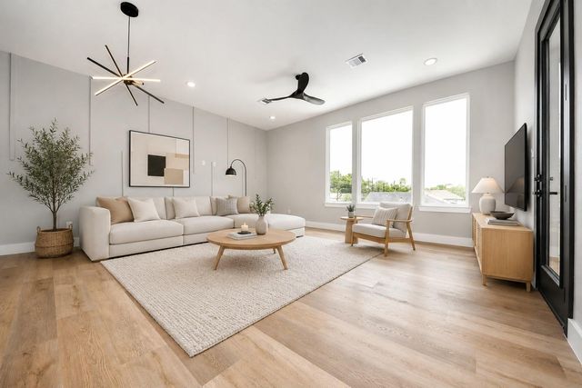 2204 Carr Street, Houston, TX 77026