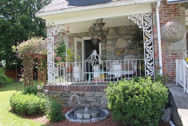 30 Marwood Road, Worcester, MA 01602