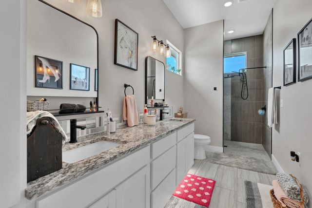 744 N Thornton Ct, Wichita, KS 67235