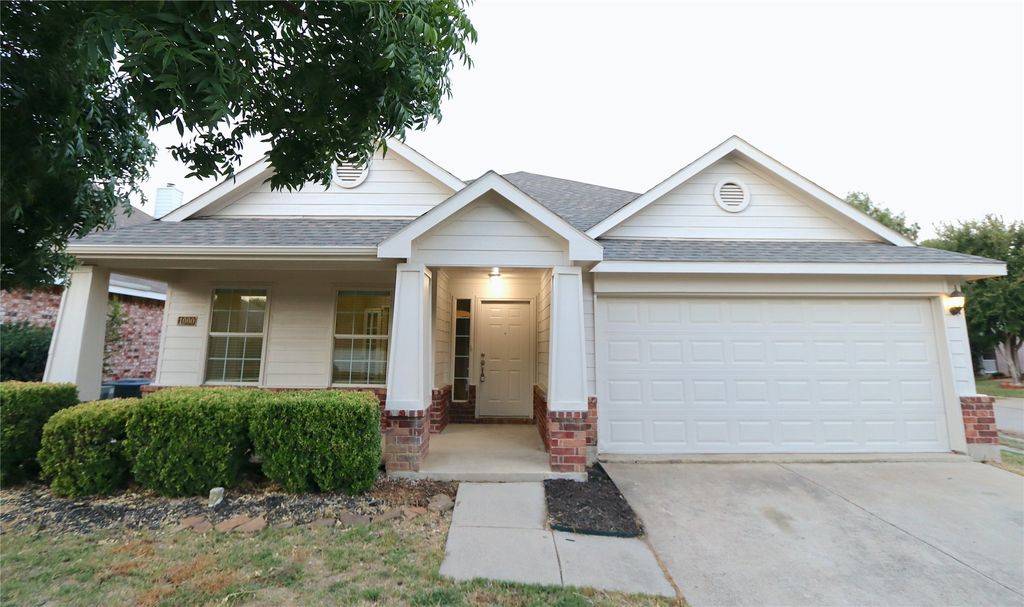 1000 Warbler Lane, Aubrey, TX 76227 — exterior