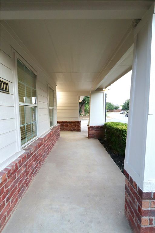 1000 Warbler Lane, Aubrey, TX 76227 — photo 4