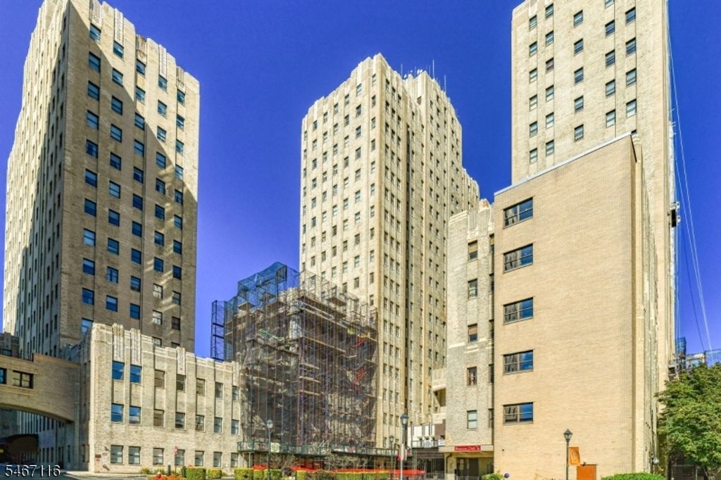 4 Beacon Way Unit 1601, Jersey City, NJ 07304 — photo 3