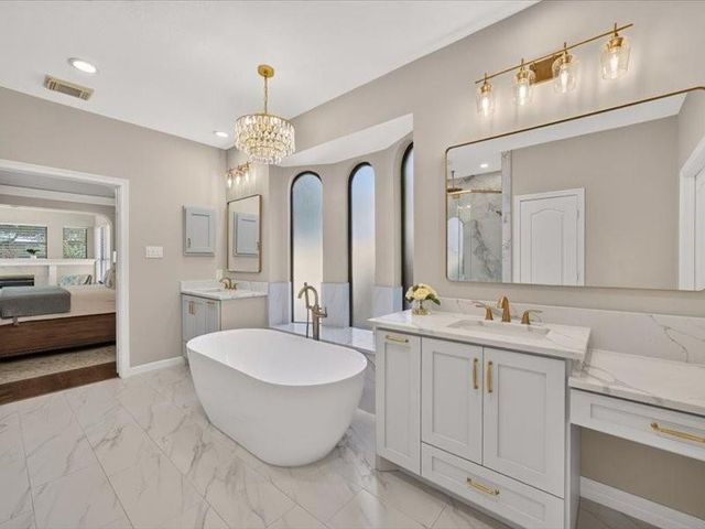 202 W Larah Lane, Houston, TX 77094