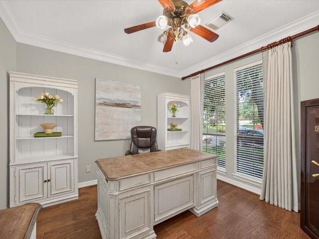 202 W Larah Lane, Houston, TX 77094