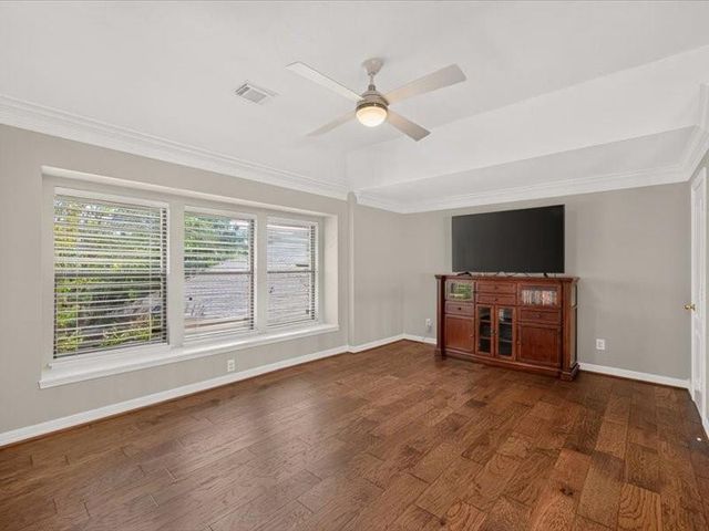 202 W Larah Lane, Houston, TX 77094