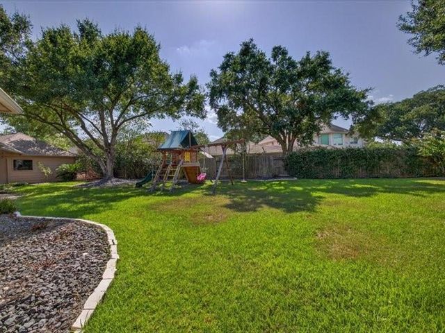 202 W Larah Lane, Houston, TX 77094