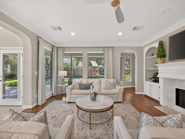 202 W Larah Lane, Houston, TX 77094