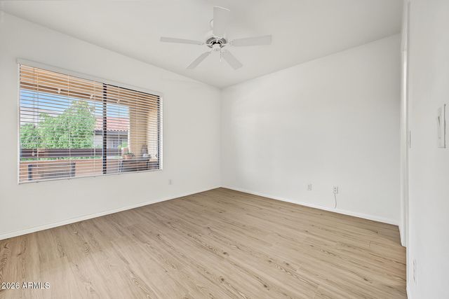7008 E Gold Dust Avenue Apt 214, Paradise Valley, AZ 85253