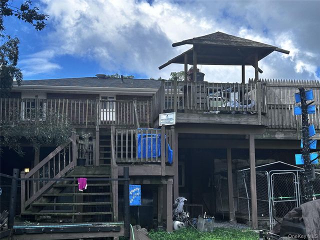 13 Lakeview Drive, Warwick, NY 10990