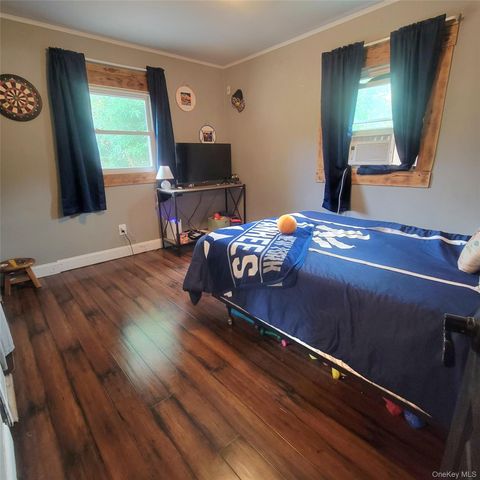 13 Lakeview Drive, Warwick, NY 10990