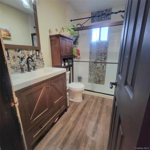 13 Lakeview Drive, Warwick, NY 10990