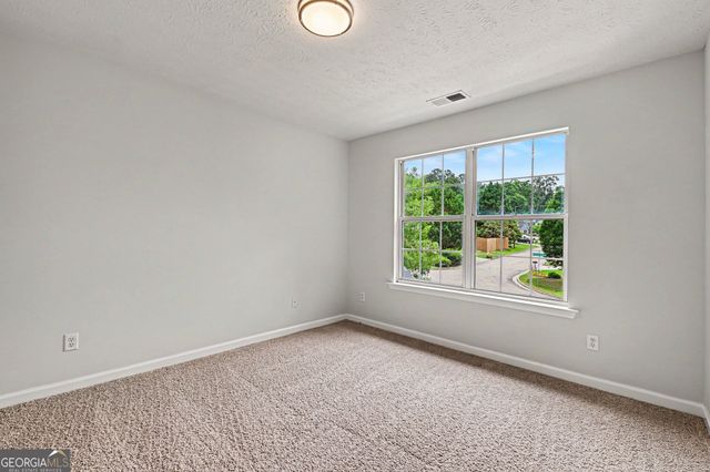 320 Magnolia Walk Lane, Atlanta, GA 30349
