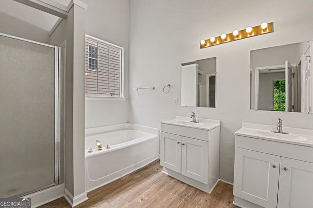 320 Magnolia Walk Lane, Atlanta, GA 30349