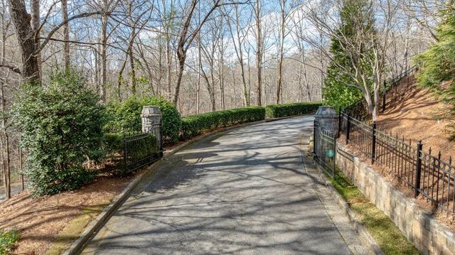 3295 Stillhouse Road SE, Atlanta, GA 30339