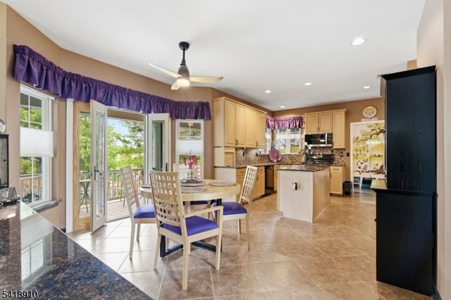 25 Leah Lane, Greenwich Twp., NJ 08886
