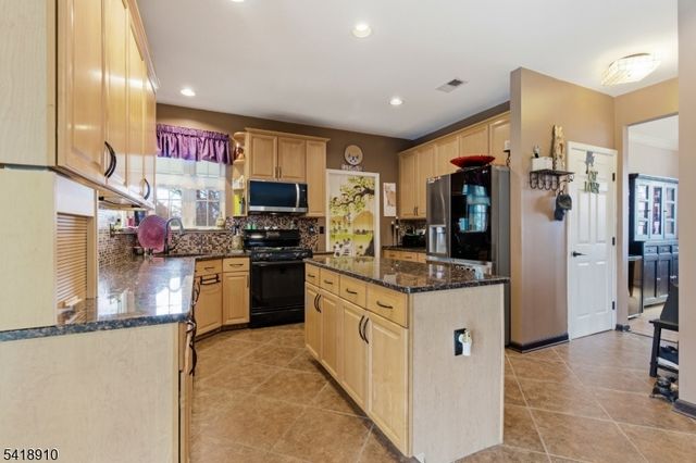 25 Leah Lane, Greenwich Twp., NJ 08886