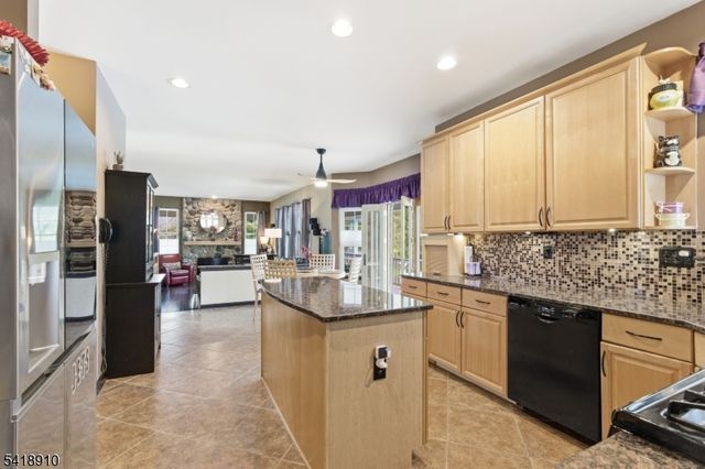 25 Leah Lane, Greenwich Twp., NJ 08886