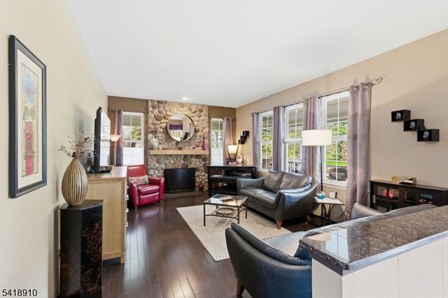 25 Leah Lane, Greenwich Twp., NJ 08886