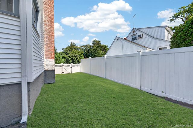 2136 Spruce Street, Baldwin, NY 11510