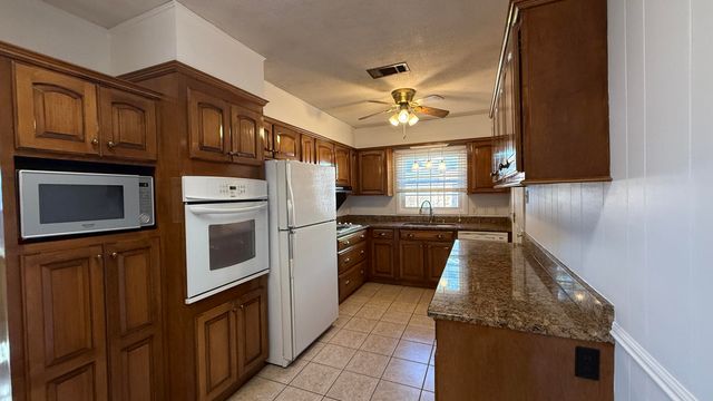 1008 S Palm Boulevard, Niceville, FL 32578