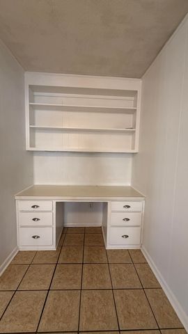 1008 S Palm Boulevard, Niceville, FL 32578