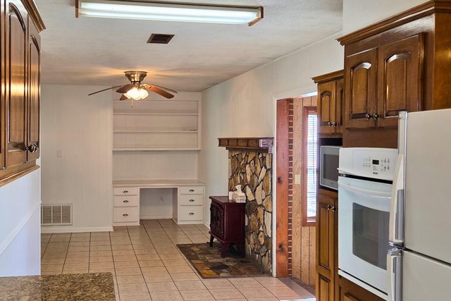 1008 S Palm Boulevard, Niceville, FL 32578