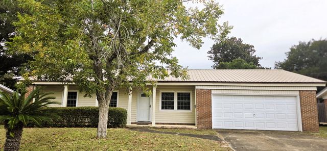 1008 S Palm Boulevard, Niceville, FL 32578